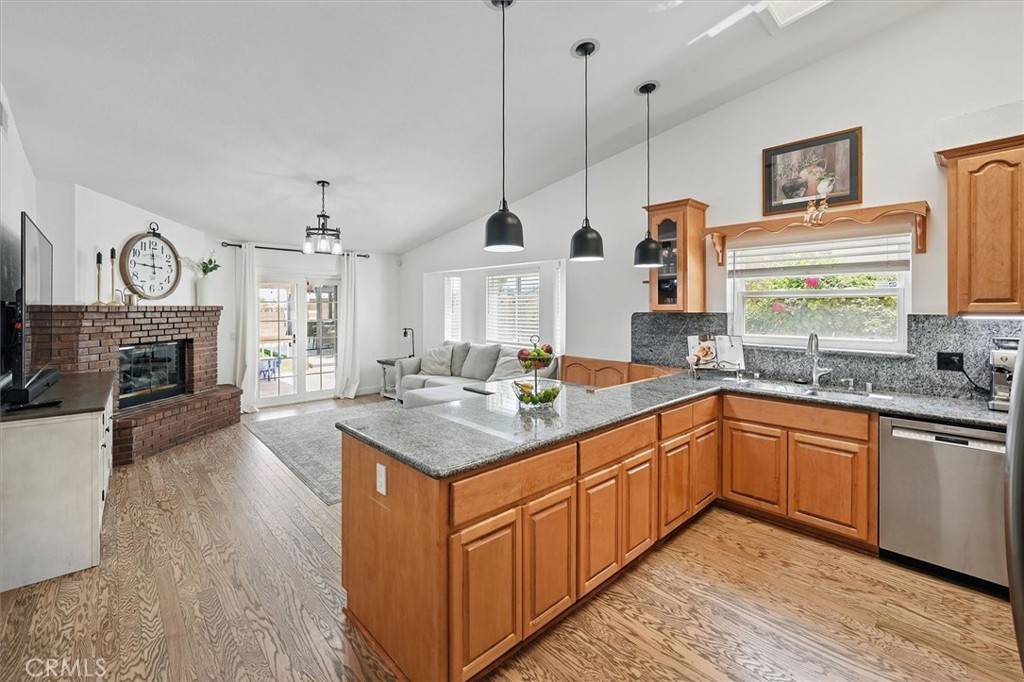 Lancaster, CA 93536,42370 61st ST W