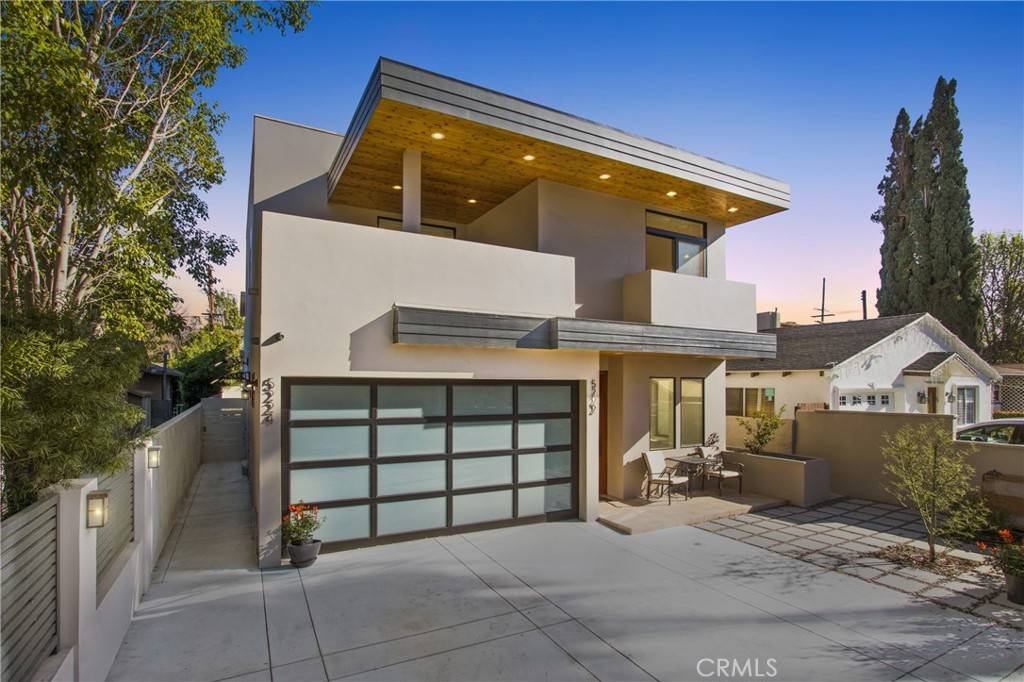Sherman Oaks, CA 91401,5224 Lennox AVE #1/2