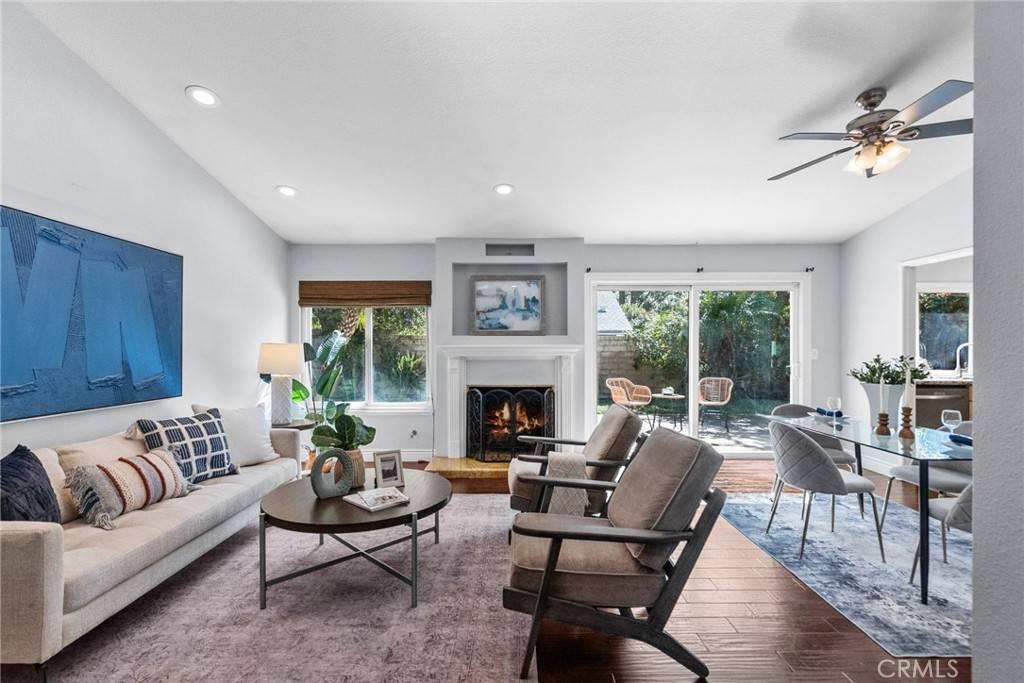 Valencia, CA 91355,25828 Rana DR