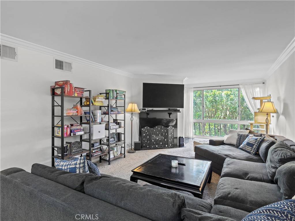 Valley Village, CA 91607,12720 Burbank BLVD #323