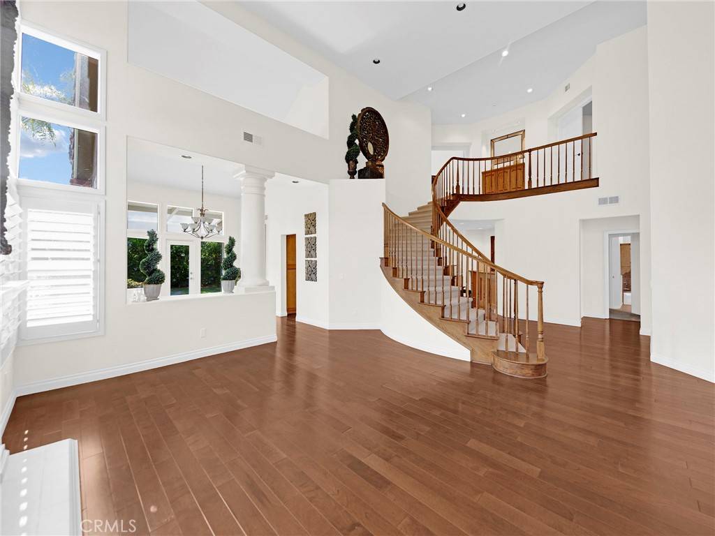 Simi Valley, CA 93065,125 Heath Meadow PL