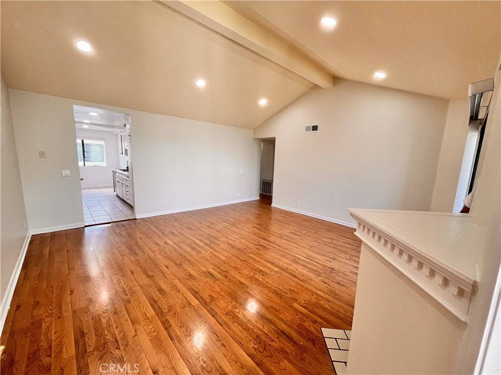 Sylmar, CA 91342,13825 Beaver ST #60