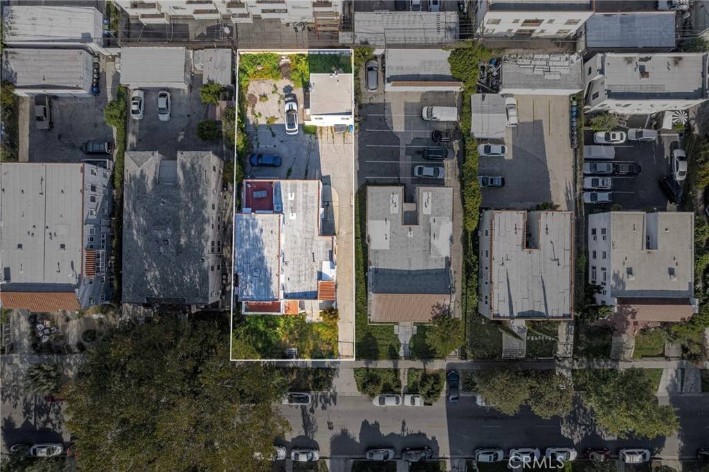 Los Angeles, CA 90004,144 S Catalina ST