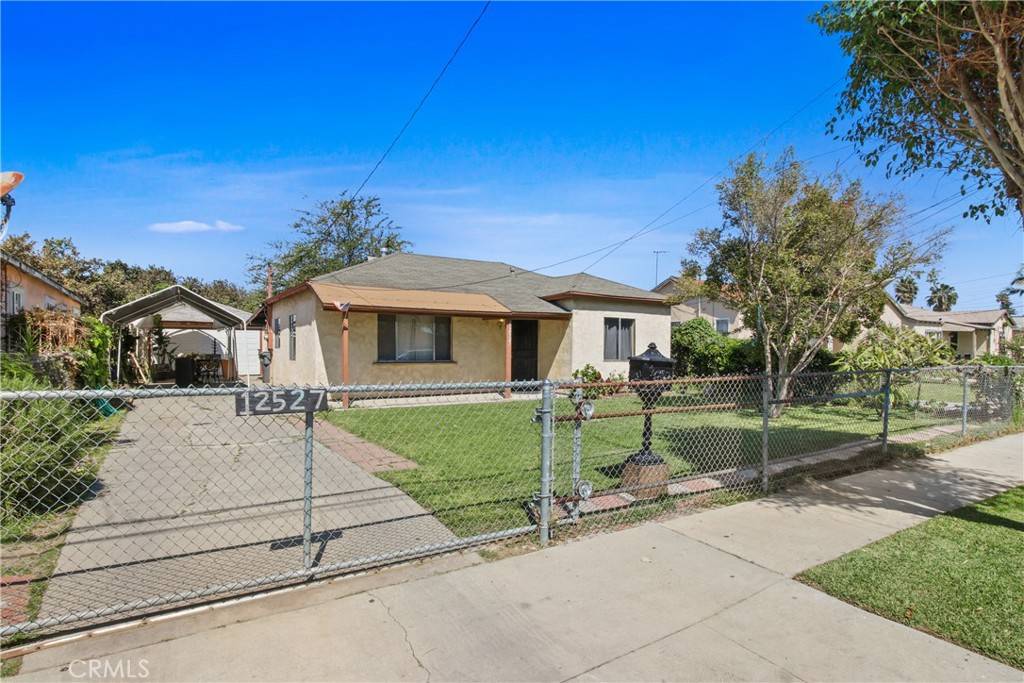 Lynwood, CA 90262,12527 Waldorf DR