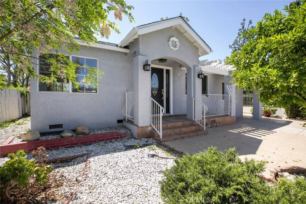 Encino, CA 91316,17710 Martha ST