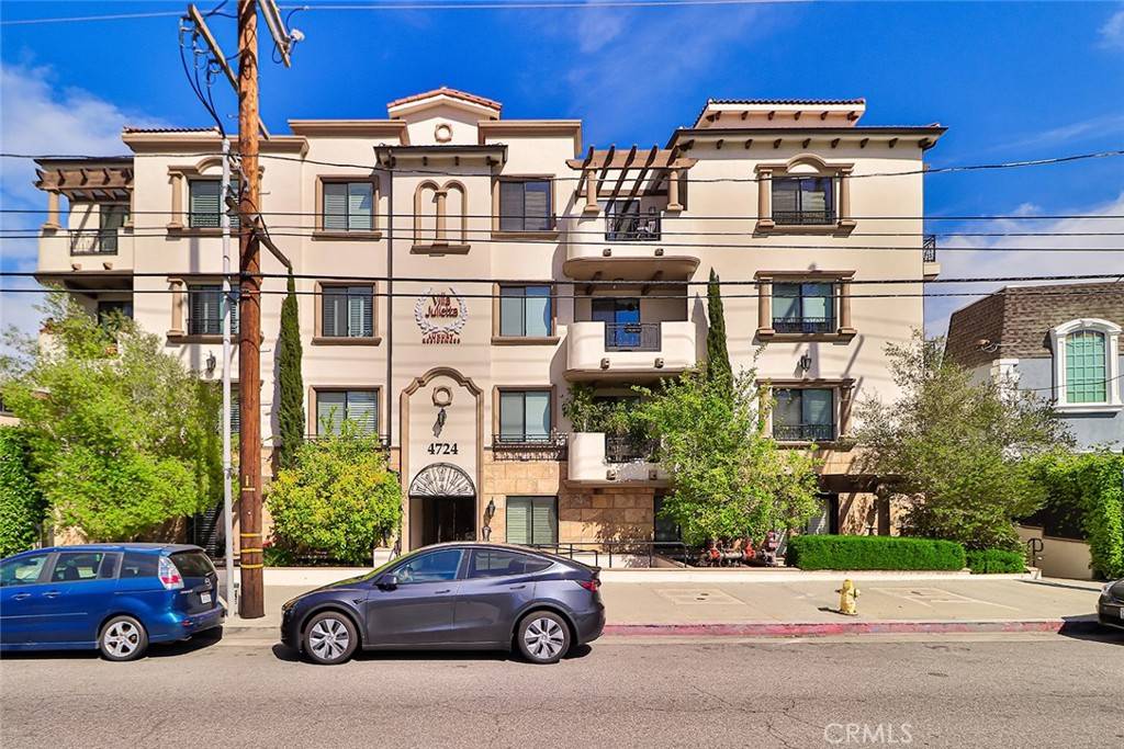 Sherman Oaks, CA 91403,4724 Kester AVE #404