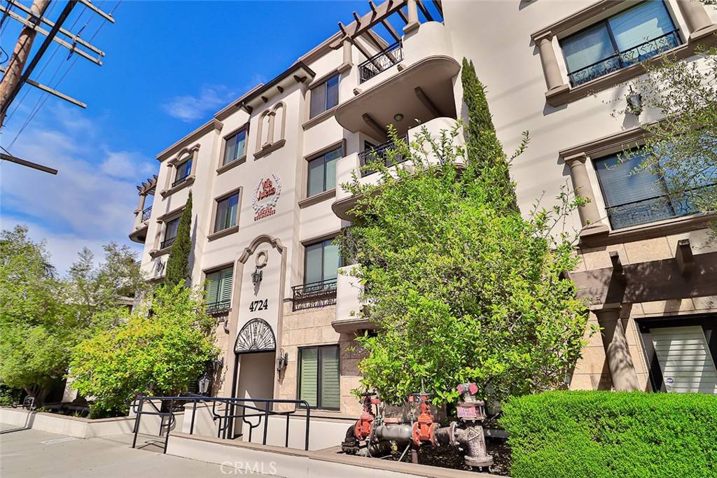 Sherman Oaks, CA 91403,4724 Kester AVE #404