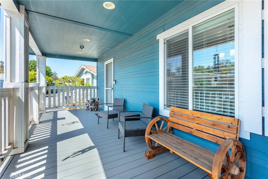 Mission Hills (san Fernando), CA 91345,18 Portola