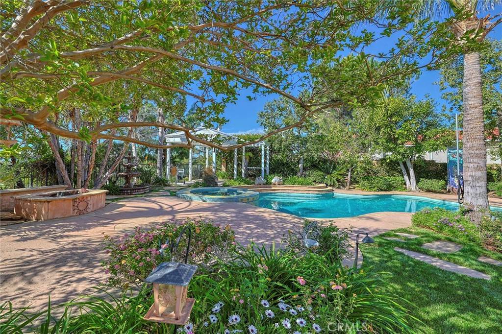 Granada Hills, CA 91344,17816 Tuscan DR