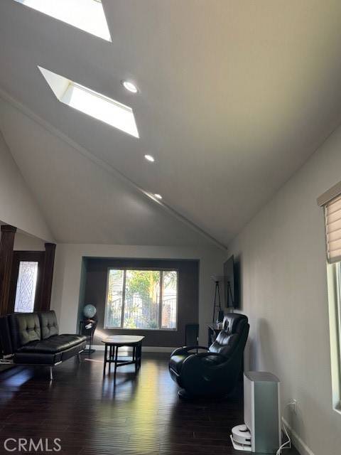 Northridge, CA 91325,18022 Raymer ST