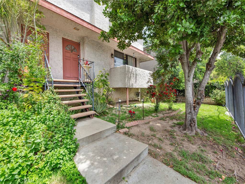 Reseda, CA 91335,18425 Saticoy ST #1