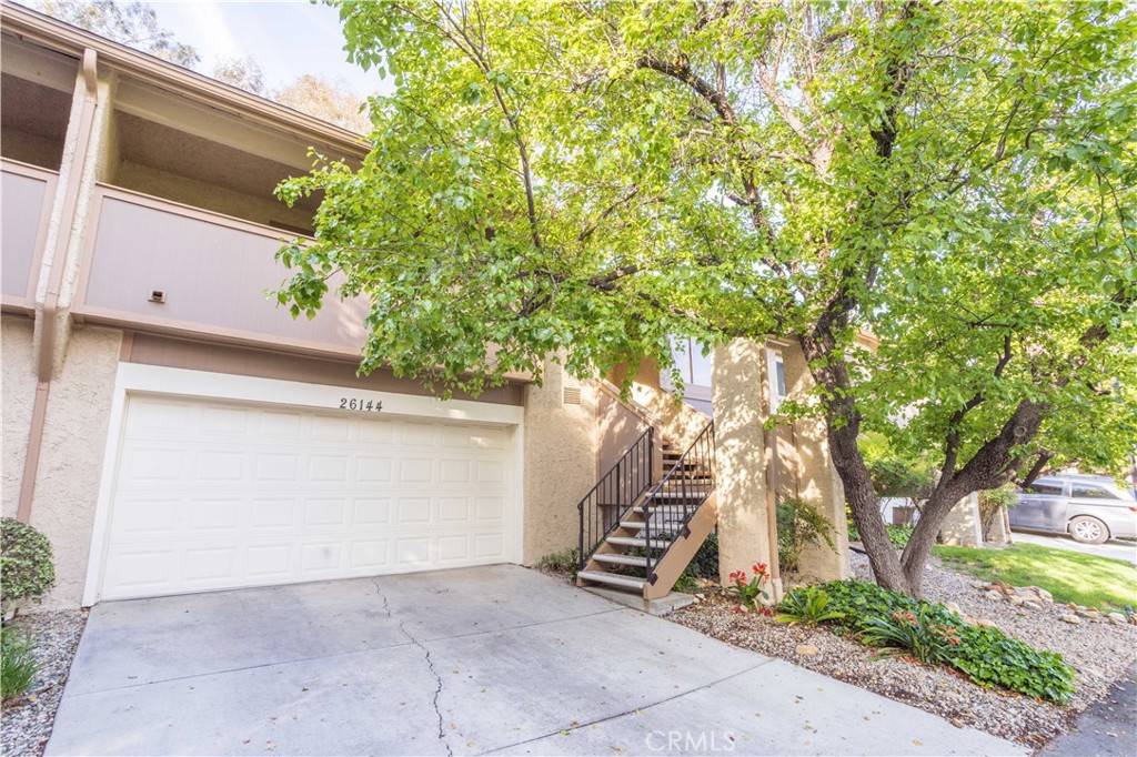 Newhall, CA 91321,26144 Rainbow Glen DR