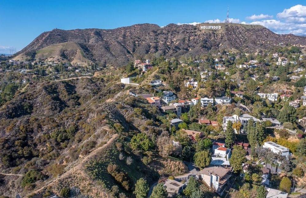 Hollywood Hills East, CA 90068,2949 N Durand Drive