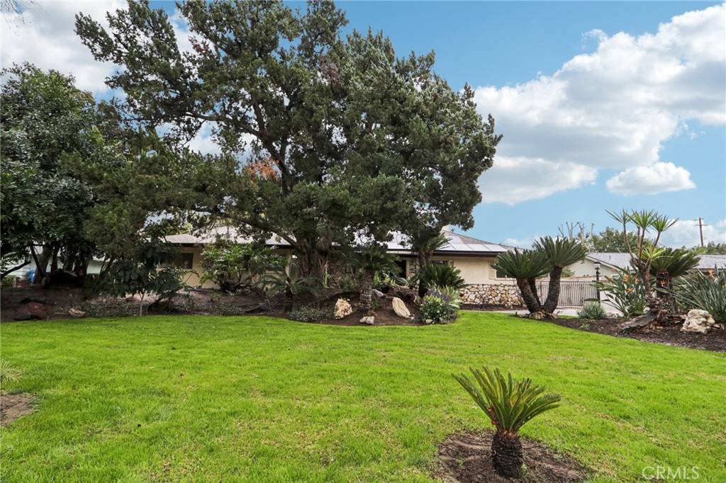 Sherwood Forest, CA 91325,8942 Oak Park AVE