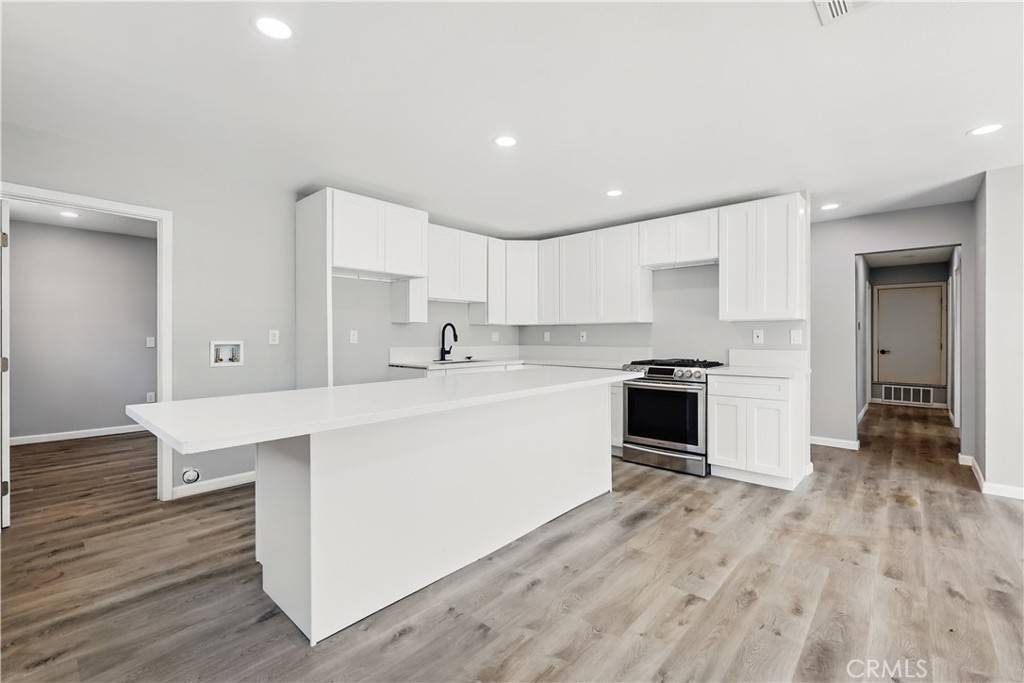 Lancaster, CA 93534,43820 Beech AVE