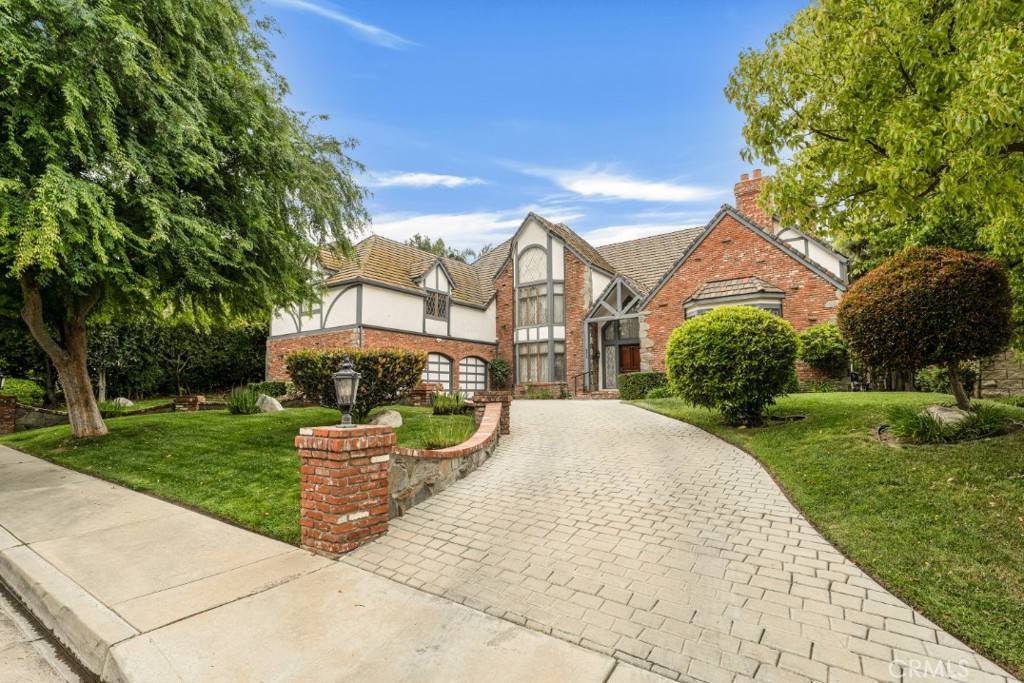 Woodland Hills, CA 91364,4619 Westchester DR