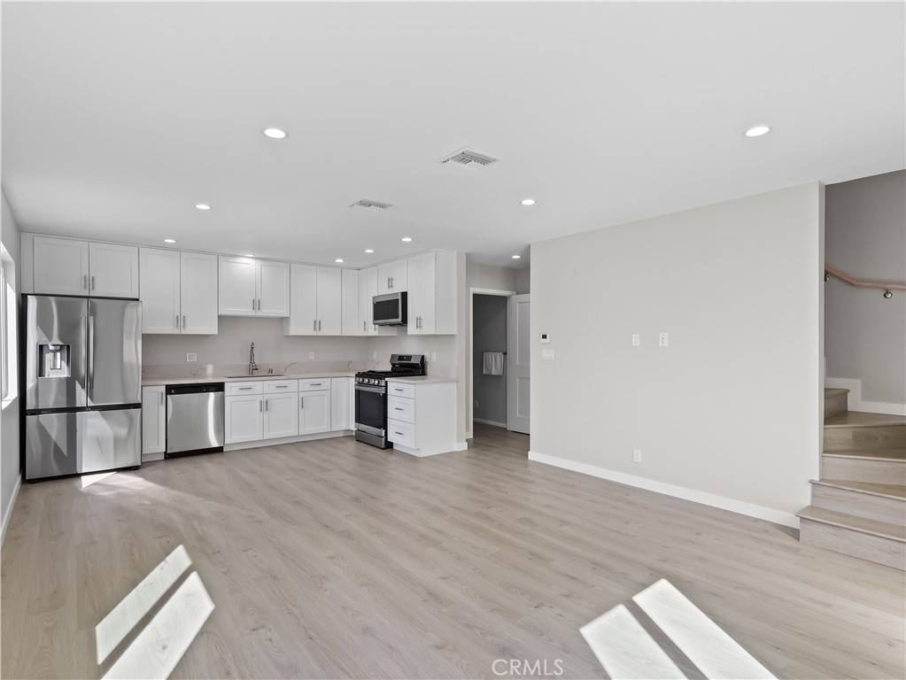 Lake Balboa, CA 91406,7318 Leescott AVE