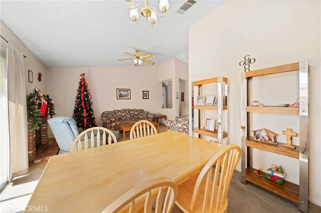 Rosamond, CA 93560,3312 Jahon CT