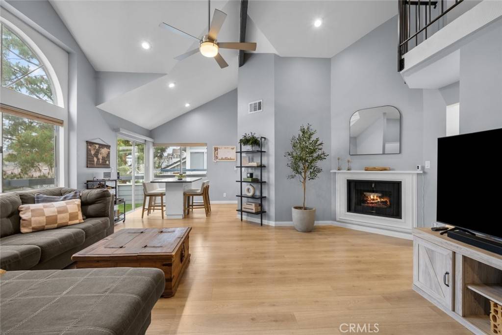 Canyon Country, CA 91351,26816 Claudette ST #314