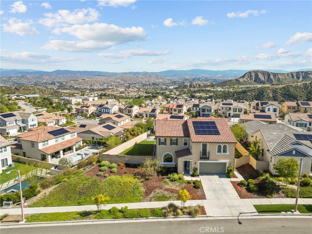 Canyon Country, CA 91387,18797 Big Cedar DR