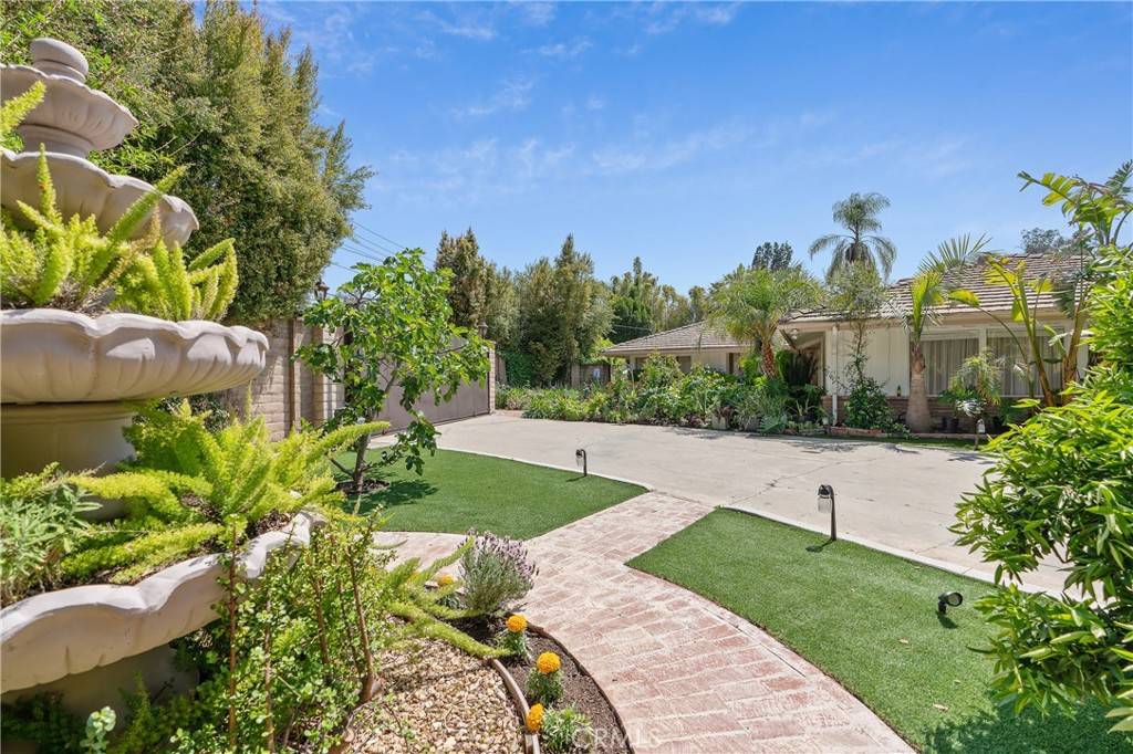 Tarzana, CA 91356,4807 Vanalden AVE