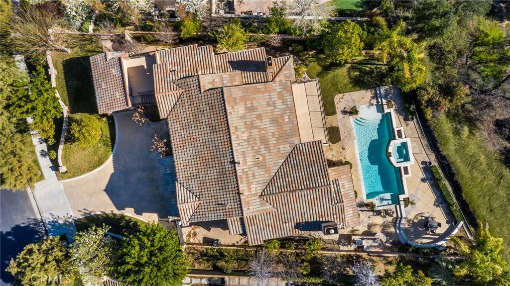 Valencia, CA 91381,25340 Twin Oaks PL