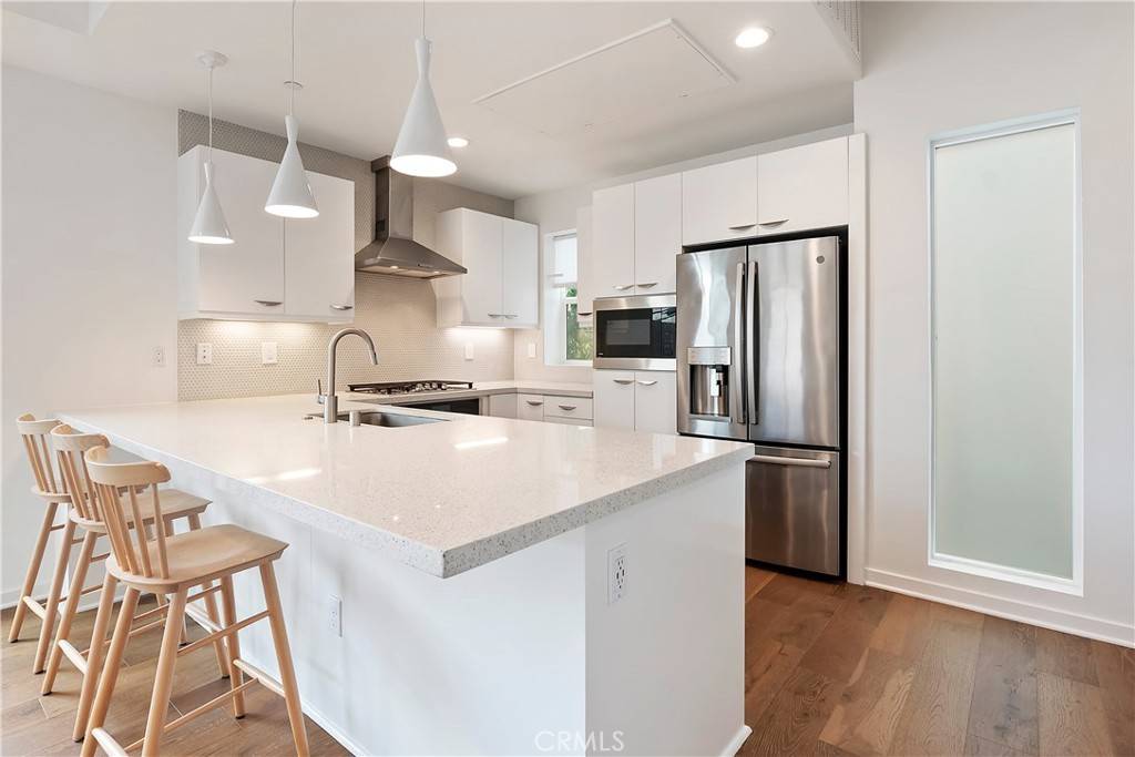 North Hollywood, CA 91601,4831 1/2 Craner AVE