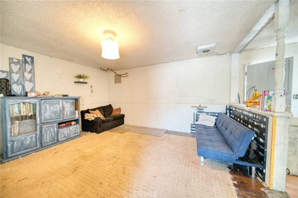 Trona, CA 93562,84647 5th ST