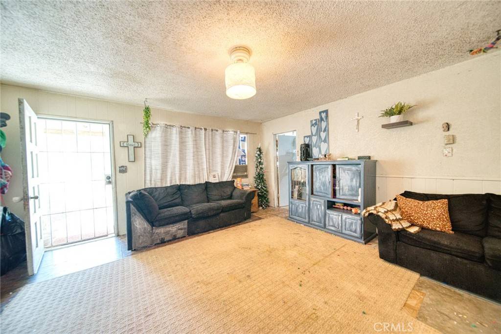 Trona, CA 93562,84647 5th ST