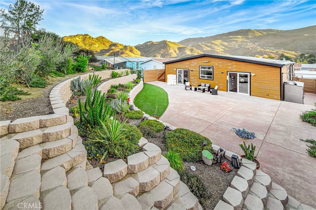 Agoura Hills, CA 91301,30473 Mulholland #196