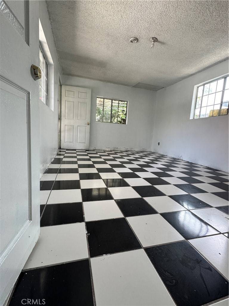 North Hollywood, CA 91605,7809 Troost AVE