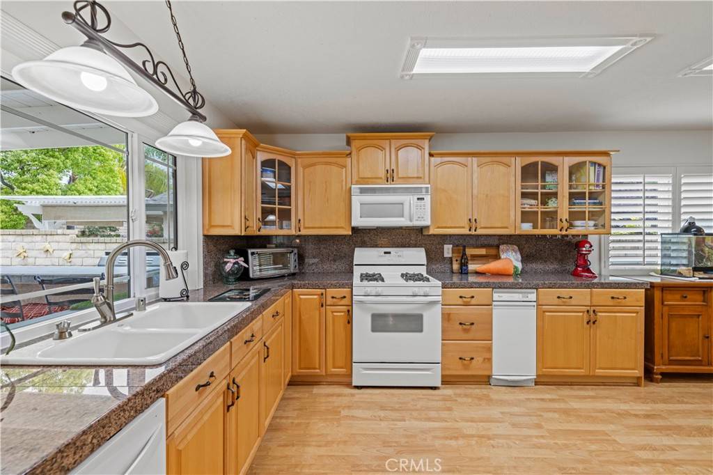 Saugus, CA 91350,21643 Spice CT