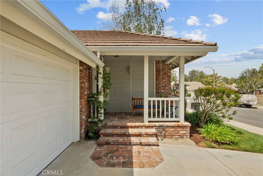 Valencia, CA 91354,23940 Whitfield PL