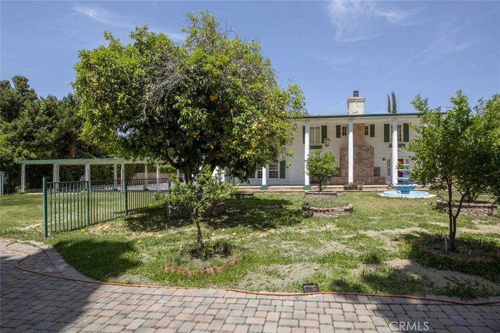 Van Nuys, CA 91406,6845 Louise AVE