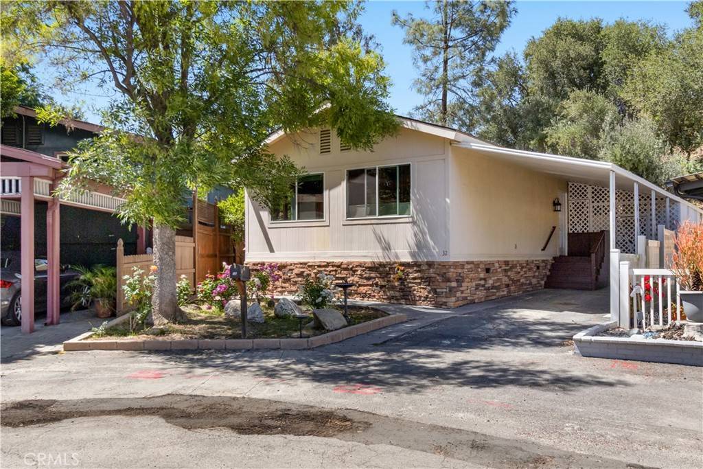 Woodland Hills, CA 91364,4201 Topanga Canyon BLVD #32