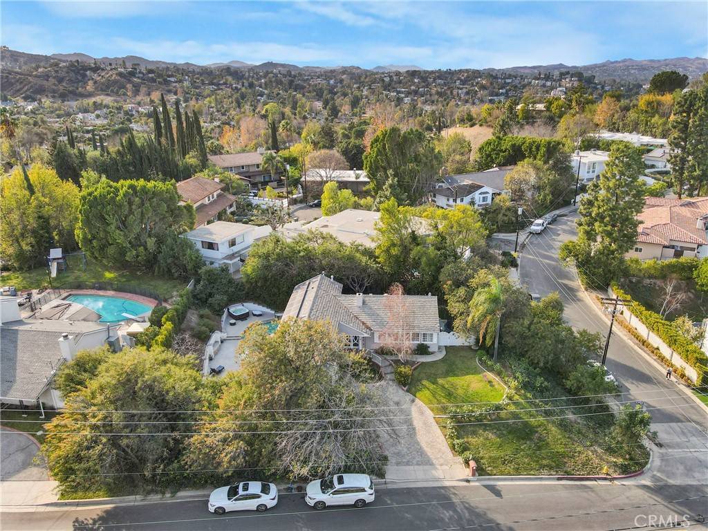 Woodland Hills, CA 91364,20300 Delita DR