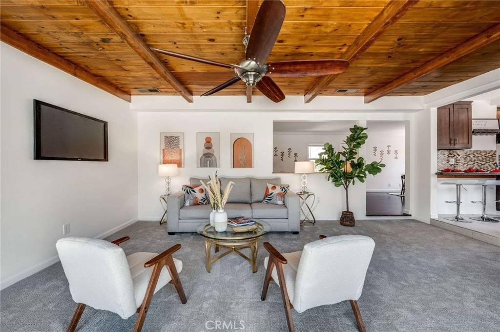 Reseda, CA 91335,6901 Bertrand AVE