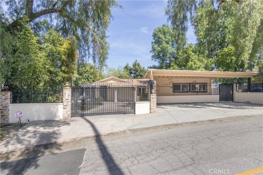 Woodland Hills, CA 91364,4844 Escobedo DR