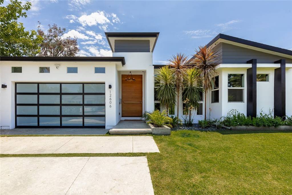 Valley Village, CA 91607,12606 Emelita ST