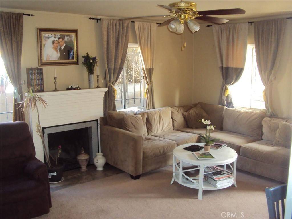 Compton, CA 90222,2025 E Wayside ST