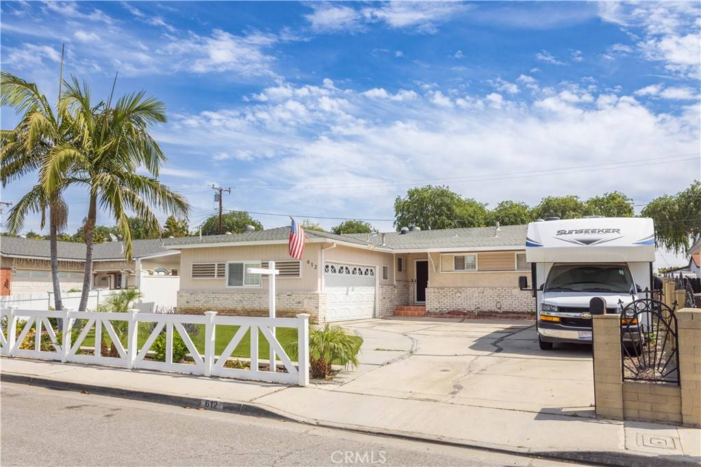 Fullerton, CA 92832,612 Newkirk AVE