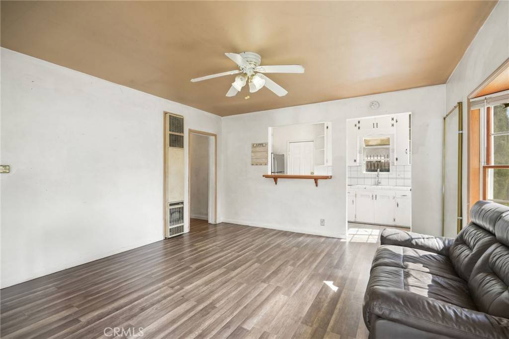 Sunland, CA 91040,10546 Mcvine AVE