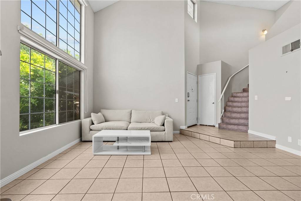 Pacoima, CA 91331,11150 Glenoaks BLVD #98