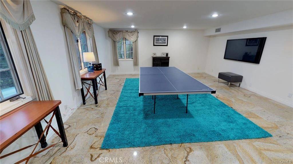 Sherman Oaks, CA 91403,15020 Encanto DR
