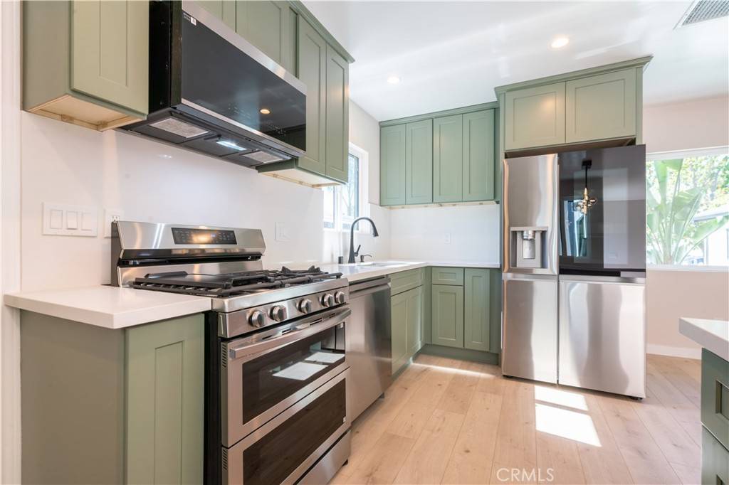 Winnetka, CA 91306,20239 Hartland ST