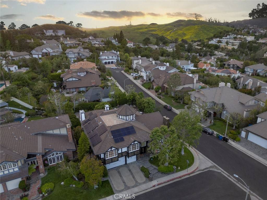 Woodland Hills, CA 91367,6037 Little Oak LN