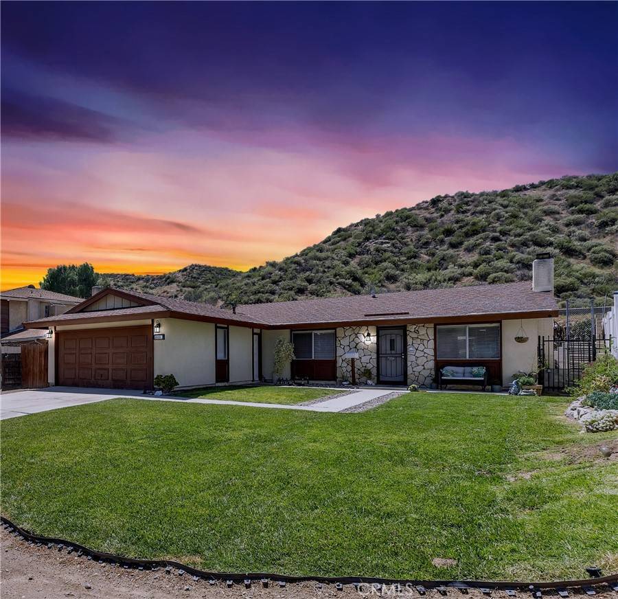 Canyon Country, CA 91387,29351 Abelia RD
