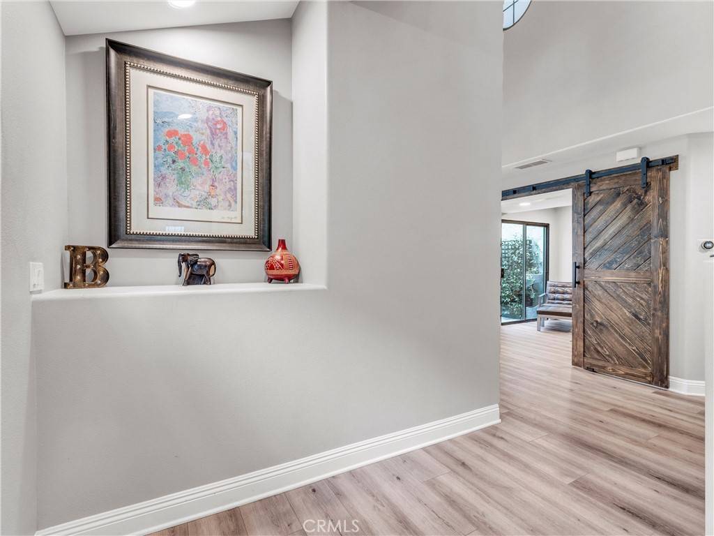 Agoura Hills, CA 91301,29729 Strawberry Hill DR