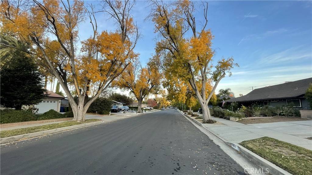Woodland Hills, CA 91364,4810 Heaven AVE