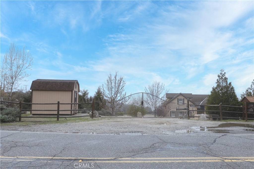 Tehachapi, CA 93561,24281 Jacaranda DR